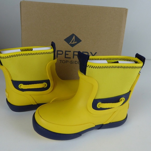 sperry seawall boots